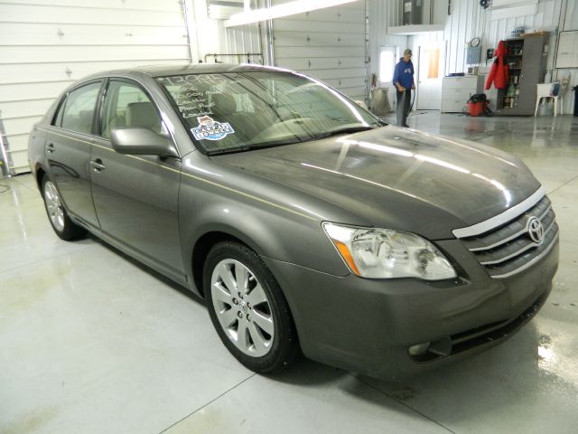 2006 Toyota Avalon XLS