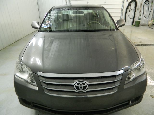 2006 Toyota Avalon XLS