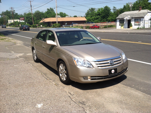 2006 Toyota Avalon XLS