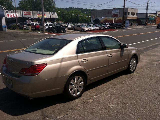 2006 Toyota Avalon XLS