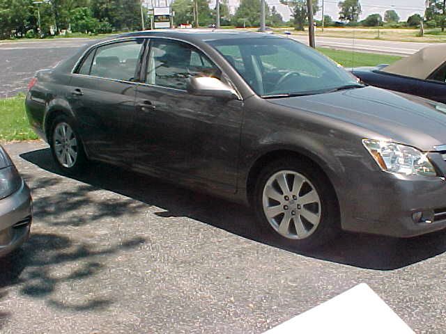 2006 Toyota Avalon XLS