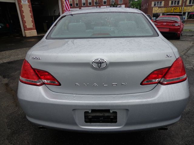 2006 Toyota Avalon Sport 4WD