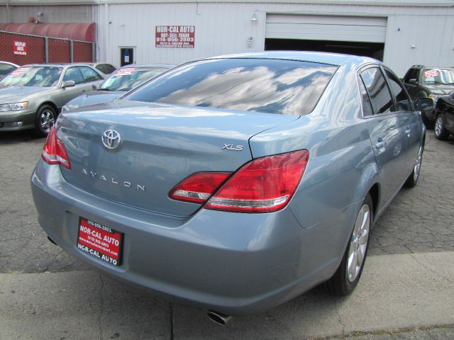 2006 Toyota Avalon XLS