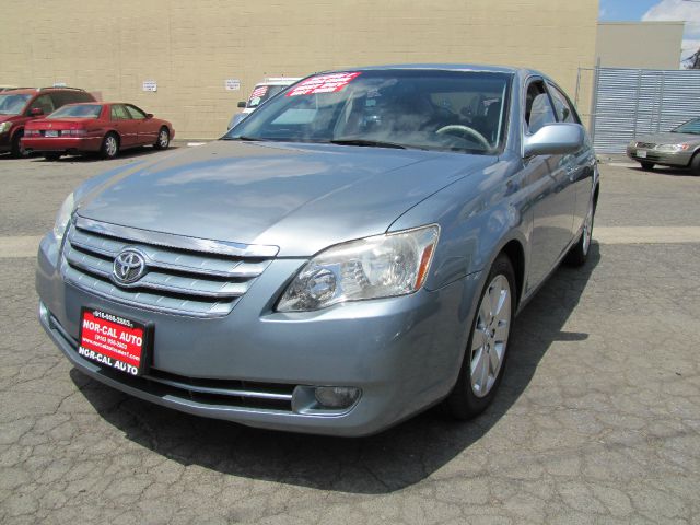 2006 Toyota Avalon XLS