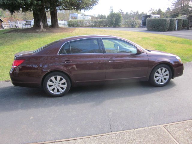 2006 Toyota Avalon XLS