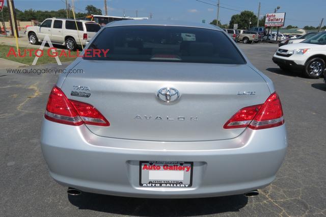 2006 Toyota Avalon SLT 25