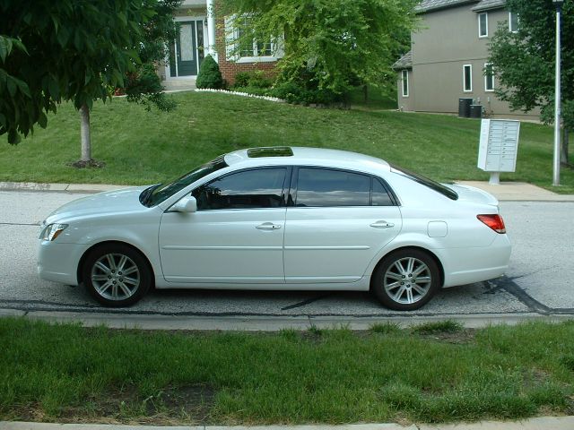 2006 Toyota Avalon SLT 25