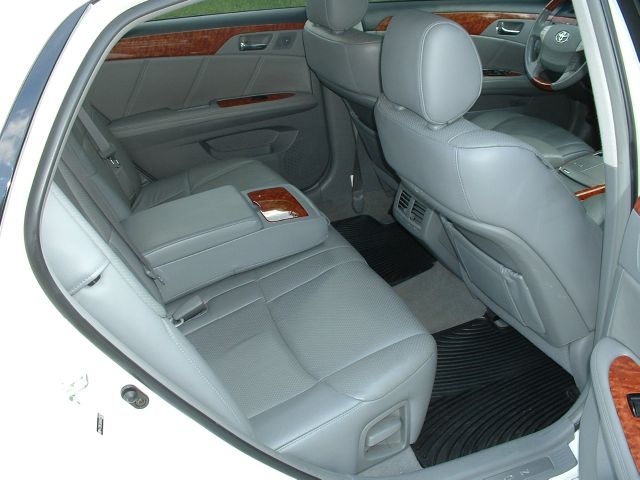 2006 Toyota Avalon SLT 25