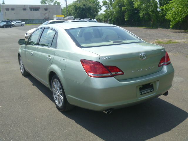 2006 Toyota Avalon SLT 25