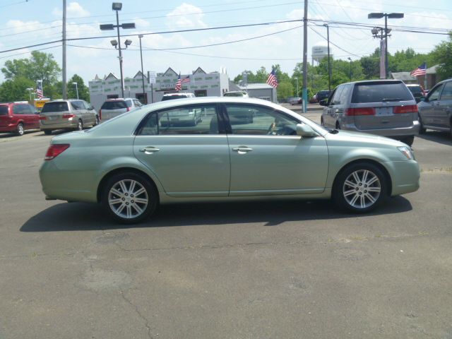 2006 Toyota Avalon SLT 25