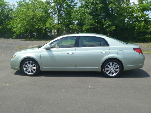 2006 Toyota Avalon SLT 25