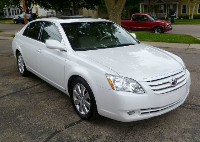 2006 Toyota Avalon XLS