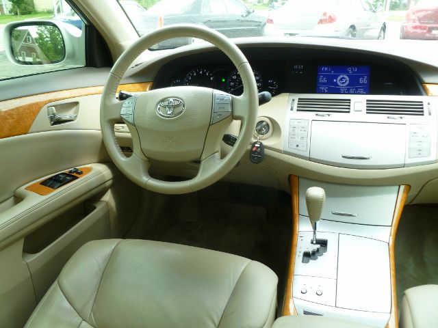 2006 Toyota Avalon XLS