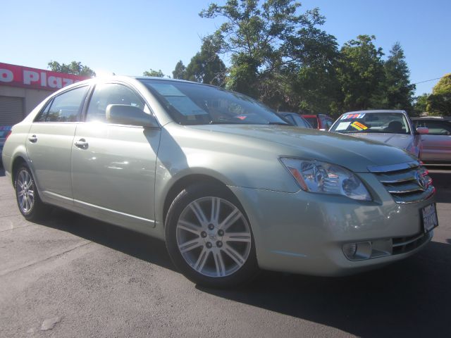 2006 Toyota Avalon SLT 25