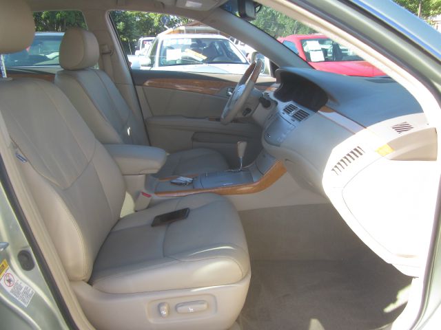 2006 Toyota Avalon SLT 25