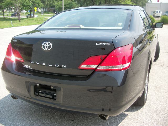 2006 Toyota Avalon SLT 25