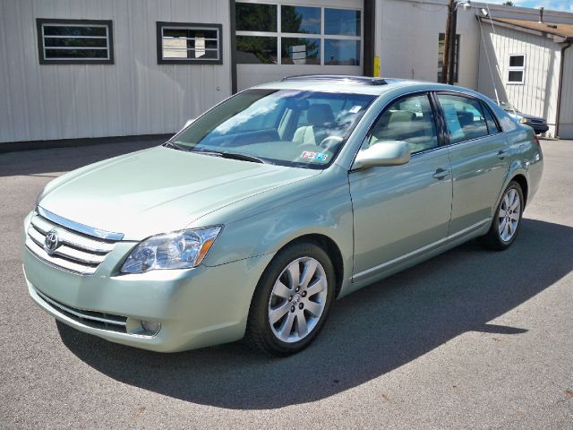 2006 Toyota Avalon XLS