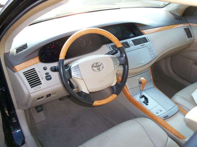 2006 Toyota Avalon SLT 25