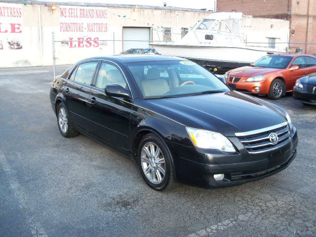 2006 Toyota Avalon SLT 25