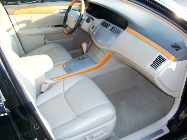 2006 Toyota Avalon SLT 25