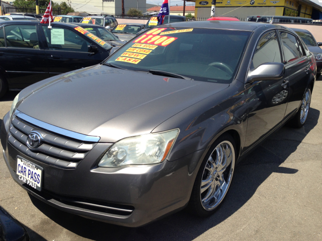 2006 Toyota Avalon XLS