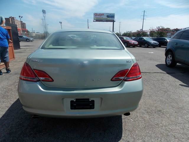 2007 Toyota Avalon XLS