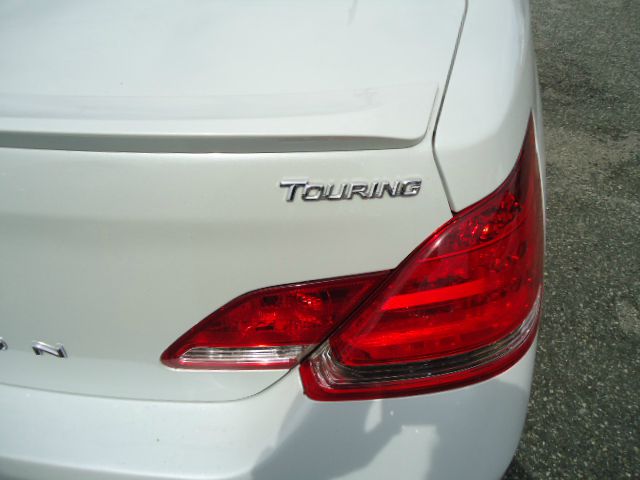 2007 Toyota Avalon Sport Hatcback