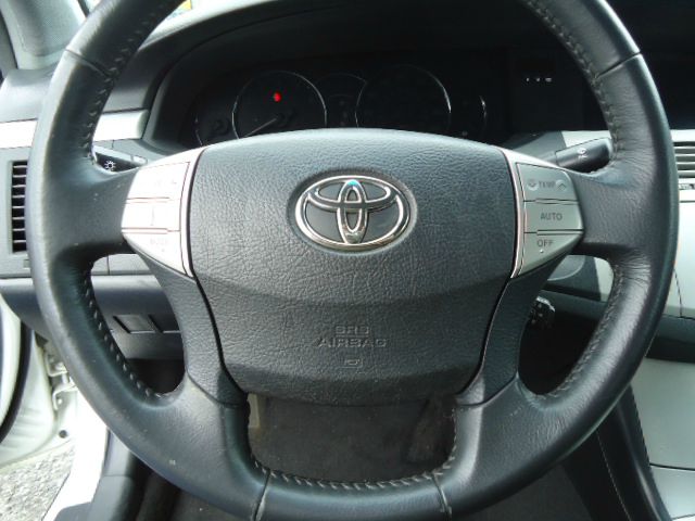 2007 Toyota Avalon Sport Hatcback