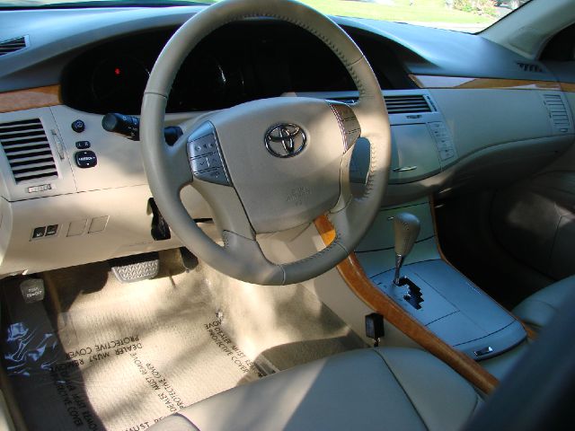 2007 Toyota Avalon XLS