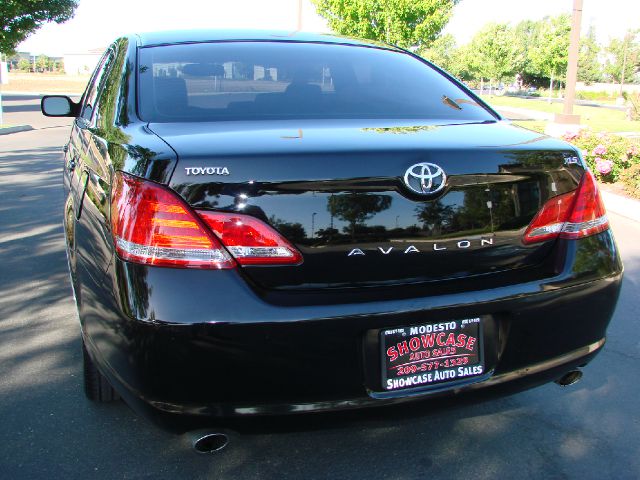 2007 Toyota Avalon XLS