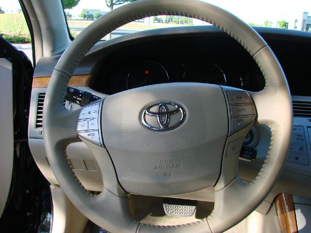 2007 Toyota Avalon XLS