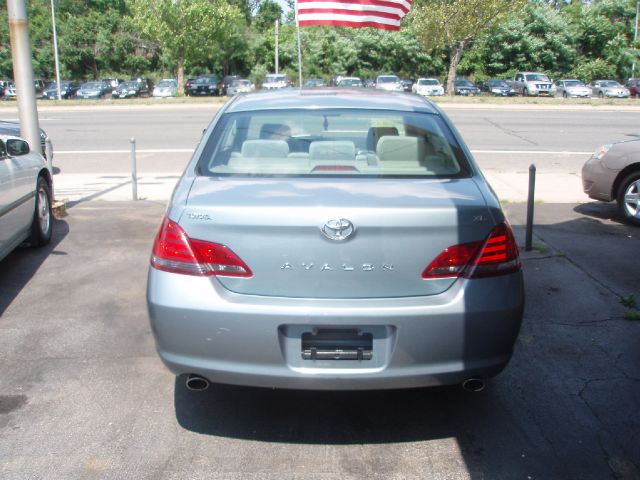 2008 Toyota Avalon Sport 4WD