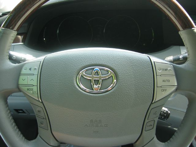 2008 Toyota Avalon SLT 25