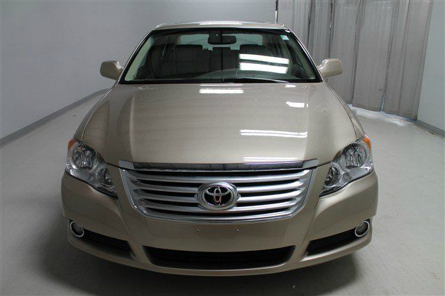 2008 Toyota Avalon SLT 25