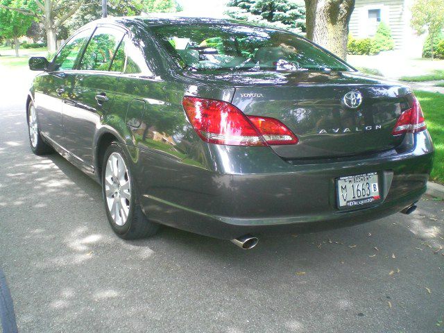 2008 Toyota Avalon XLS