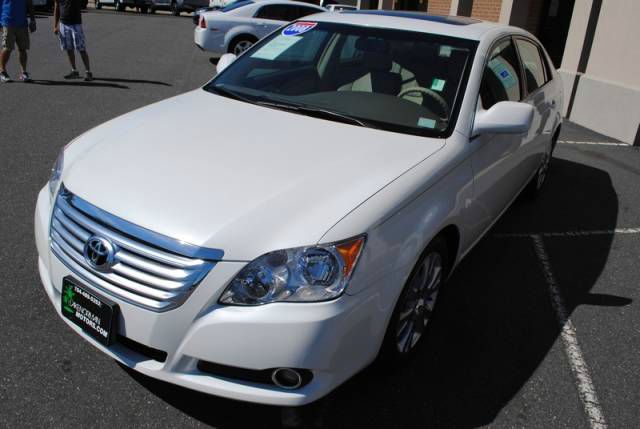 2008 Toyota Avalon XLS