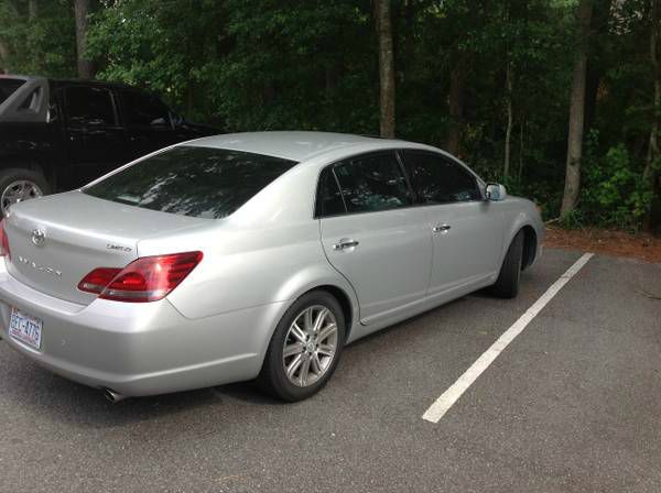 2008 Toyota Avalon SLT 25