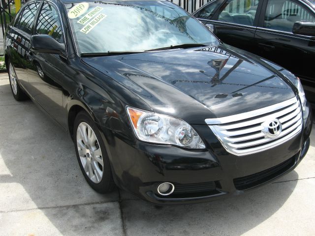 2009 Toyota Avalon XLS