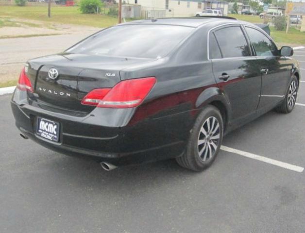 2009 Toyota Avalon XLS