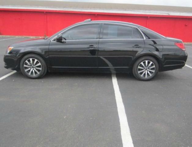 2009 Toyota Avalon XLS