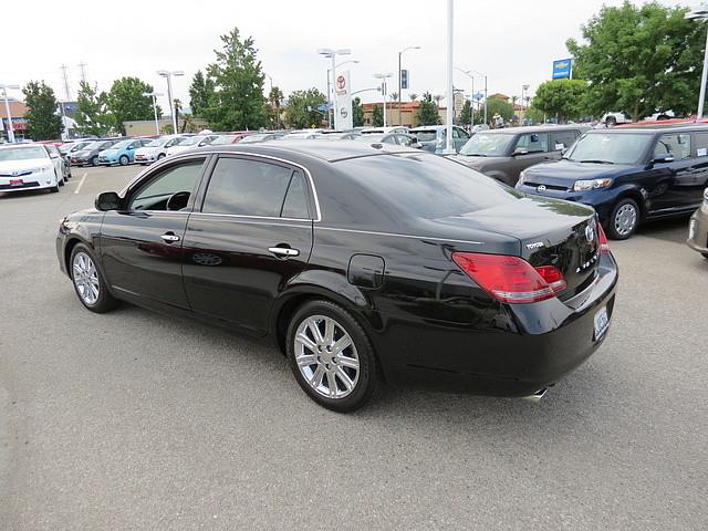 2010 Toyota Avalon Quad Cab HEMI SLT