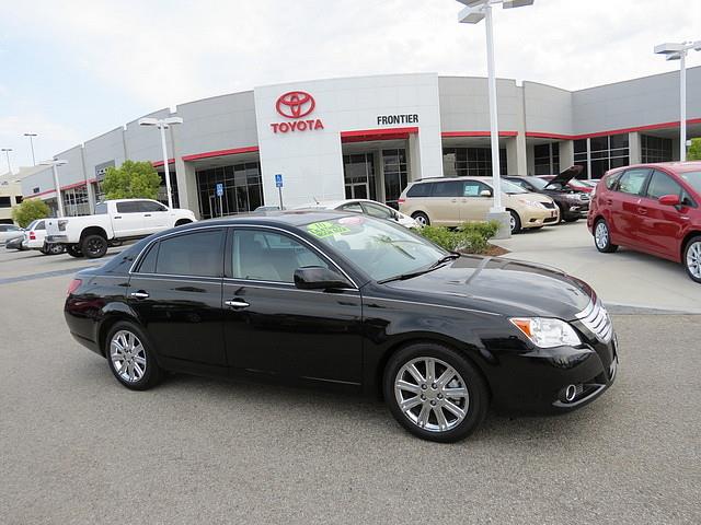 2010 Toyota Avalon Quad Cab HEMI SLT