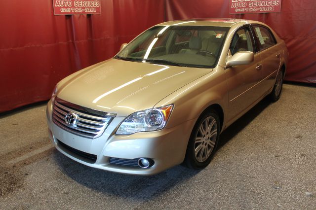 2010 Toyota Avalon SLT 25