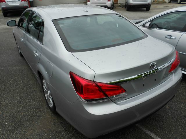 2012 Toyota Avalon SLT 25