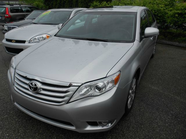 2012 Toyota Avalon SLT 25