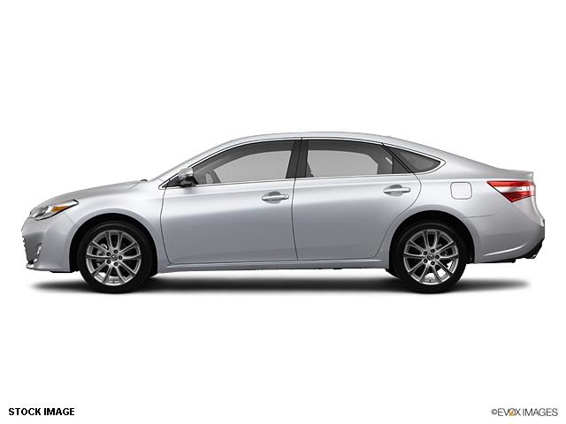 2013 Toyota Avalon Sport Hatcback