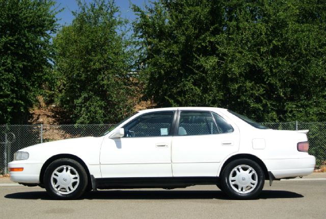 1994 Toyota Camry SEL Sport Utility 4D