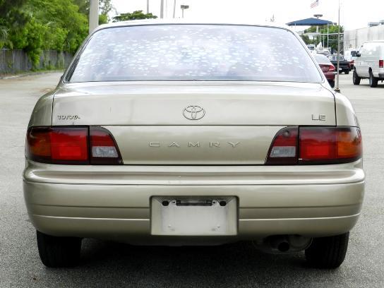 1996 Toyota Camry 4dr Wgn RWD