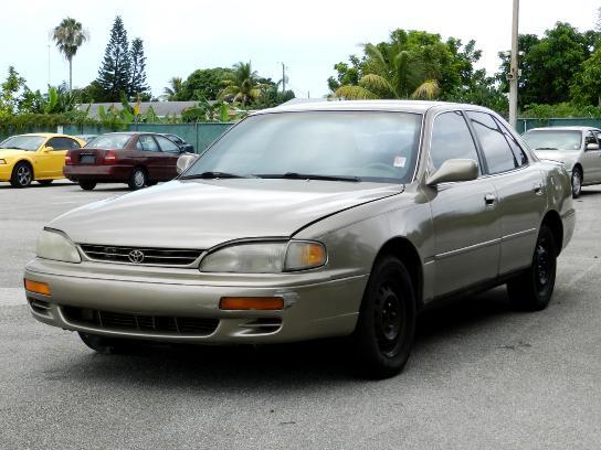 1996 Toyota Camry 4dr Wgn RWD