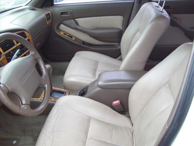 1996 Toyota Camry XLT - Leather MAKE Offer